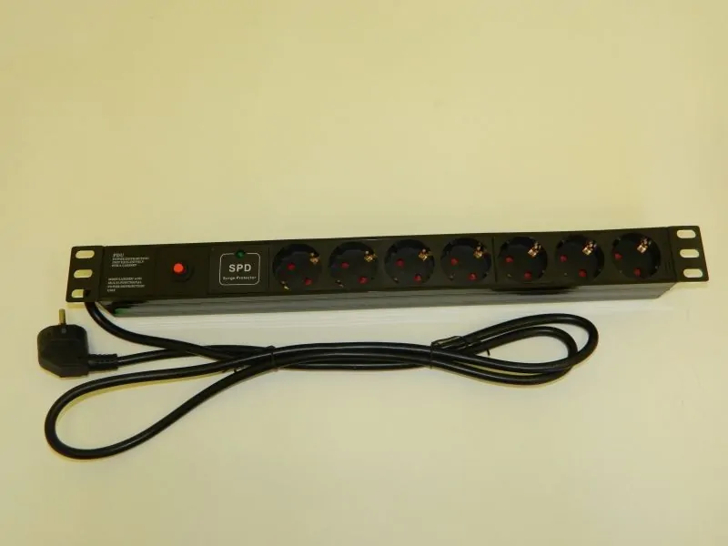 Блок розеток 19", 16А, 7 розеток, шнур 1.8м, с защитой, черный